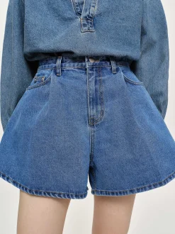 Frauen Source Unknown Kleidung<Ausgestellte Jeansshorts, Mittelblau