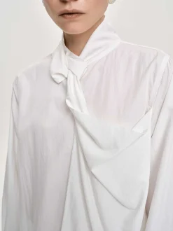 Frauen Source Unknown Oberteile<Bluse Mit Verdrehtem Schal Aus Netzstoff, Weis
