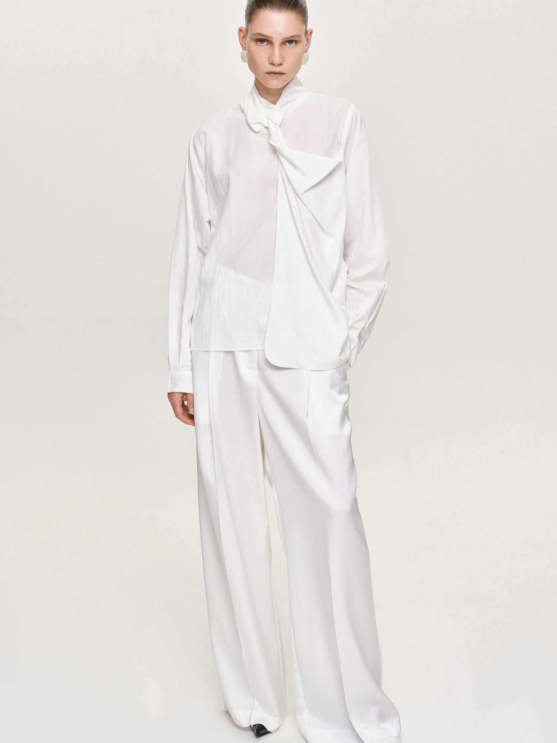 Frauen Source Unknown Oberteile<Bluse Mit Verdrehtem Schal Aus Netzstoff, Weis