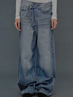 Frauen Source Unknown Denim<Dekonstruierte Crossover-Jeans, Mittelblau