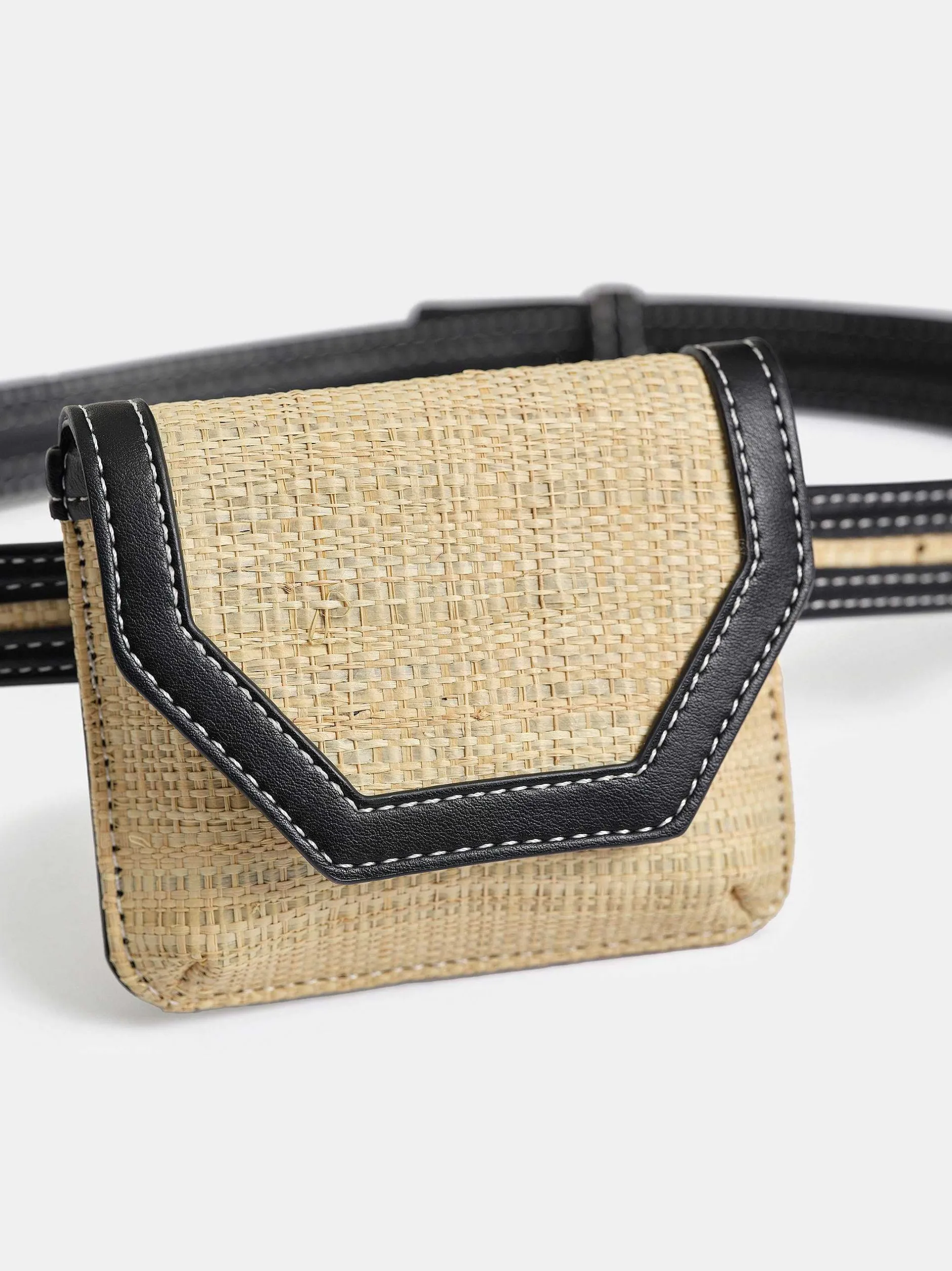 Frauen Source Unknown Schuhe & Taschen<Kleine Gurteltasche Aus Raffiabast, Natur