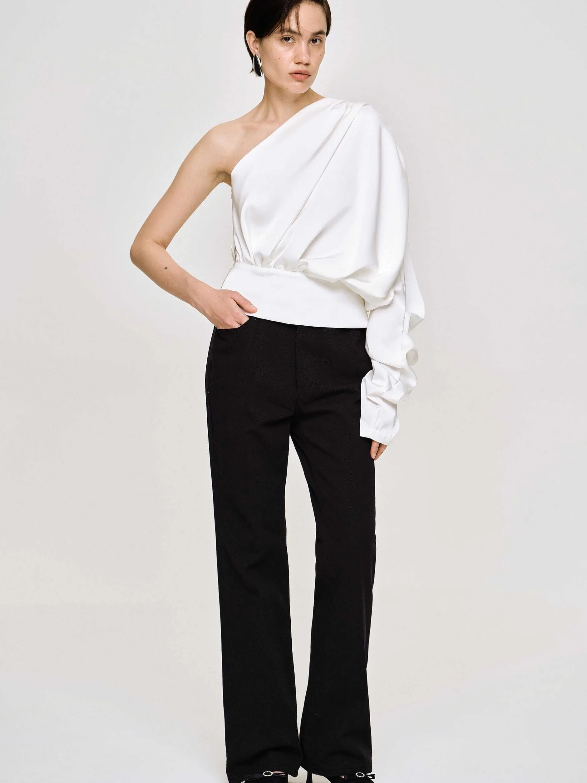 Frauen Source Unknown Kleidung<One-Shoulder-Bluse, Weis