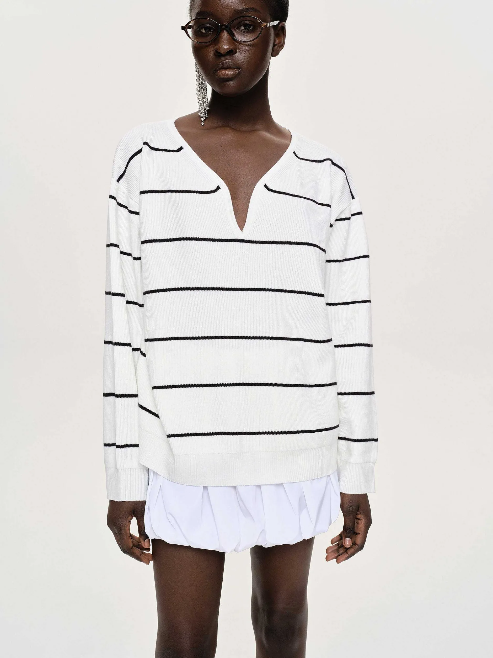 Frauen Source Unknown Strickwaren<Pullover Mit Tiefem V-Ausschnitt, Weis Gestreift