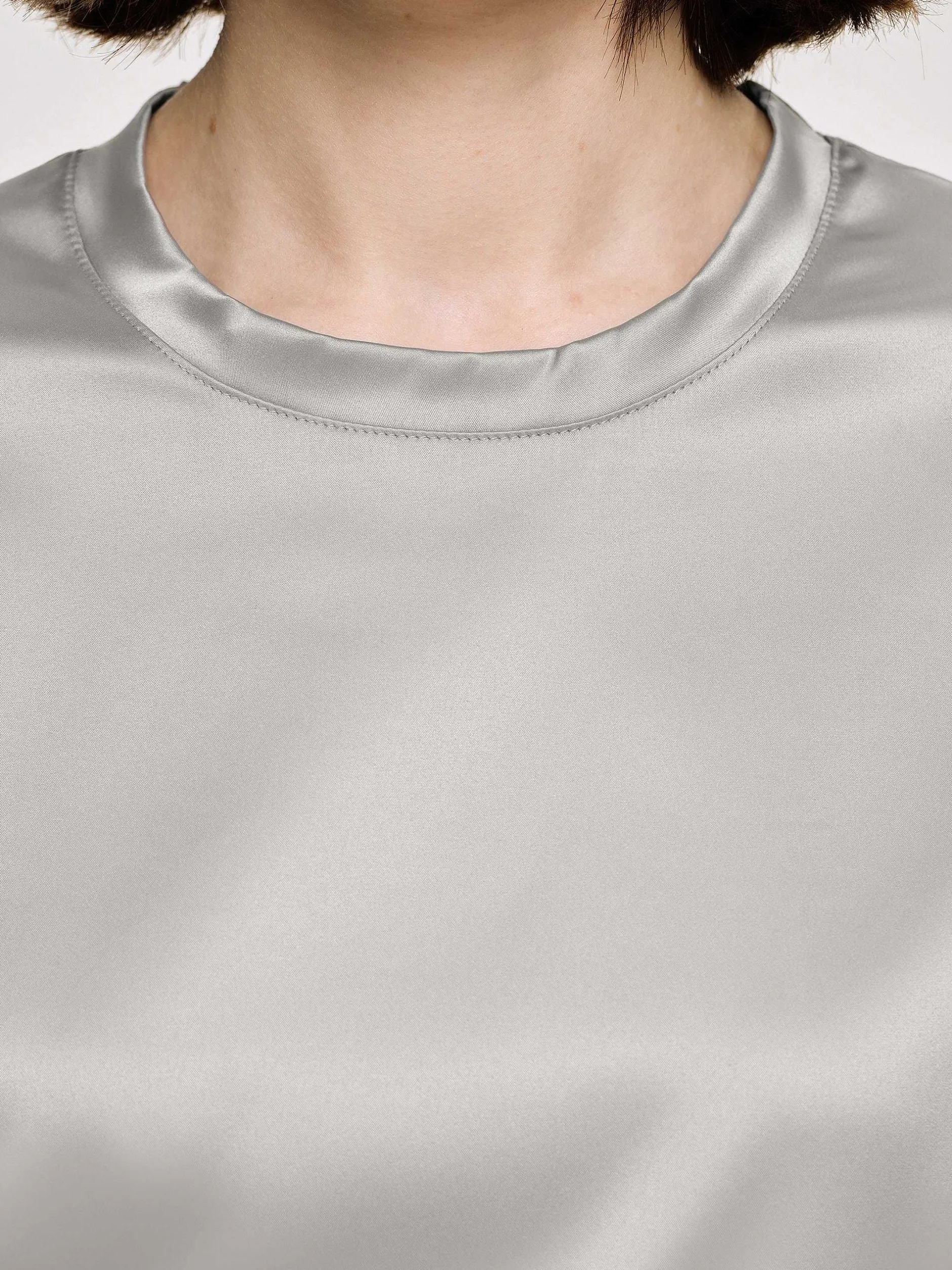 Frauen Source Unknown Zubehör<Satin-T-Shirt, Silber