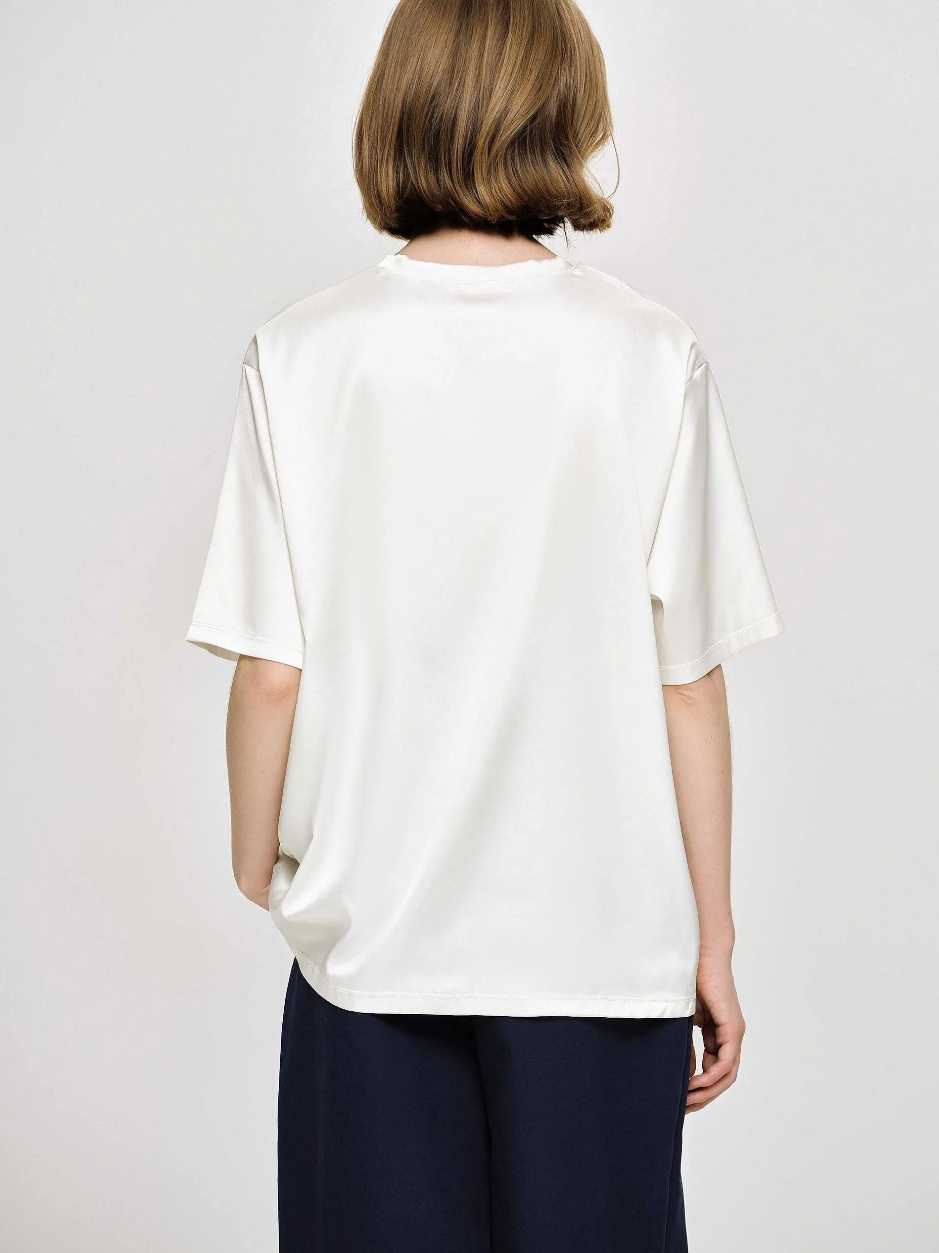 Frauen Source Unknown Zubehör<T-Shirt Aus Seidigem Satin, Weis