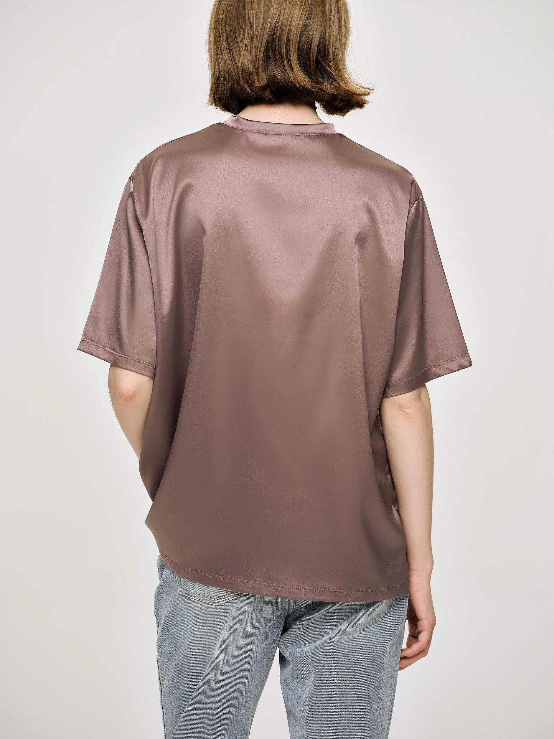 Frauen Source Unknown Zubehör<T-Shirt Aus Seidigem Satin, Red Bean