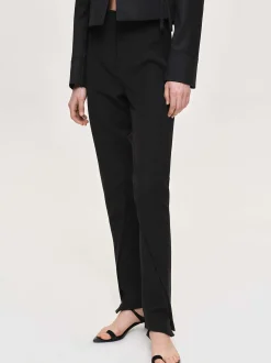 Frauen Source Unknown Kleidung<Tyia Schragschnitt-Slim-Hose, Schwarz